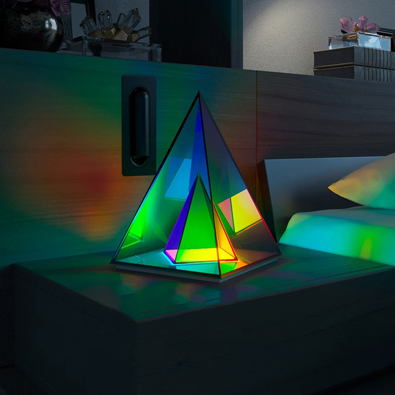 Trigon acrylic pyramid lamp Led-143